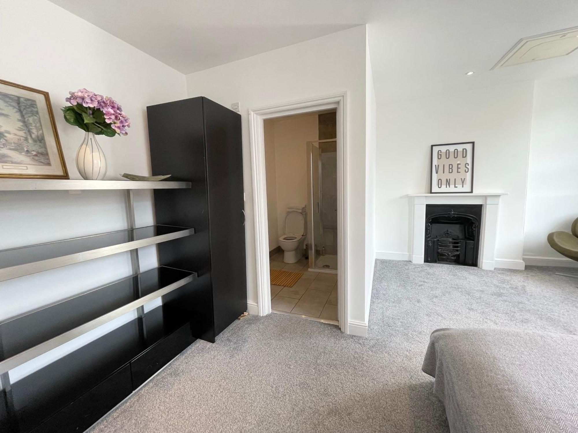Victoria Maisonette Apartment Лондон Экстерьер фото